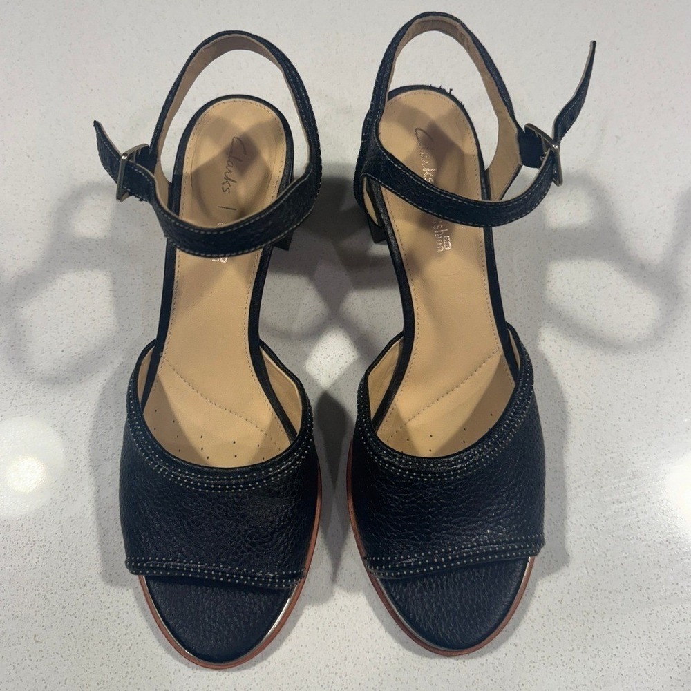 Clarks Ellis Clara Sandal Womens 8 Black Excellent Leather Block Heel